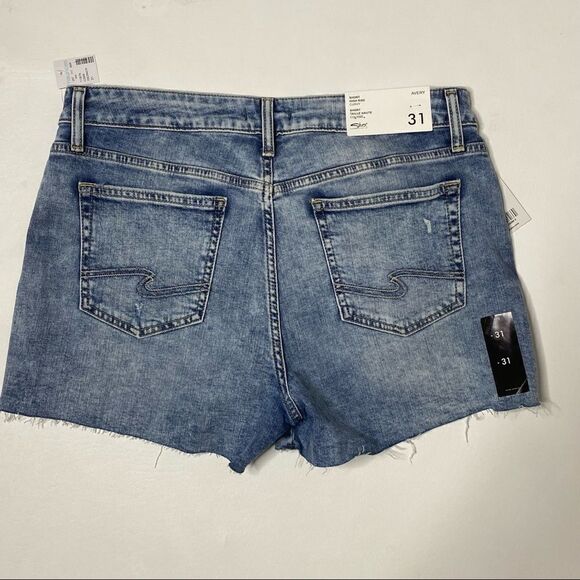 Silver | NWT Avery High Rose Curvy Denim Shorts - Picture 6 of 9